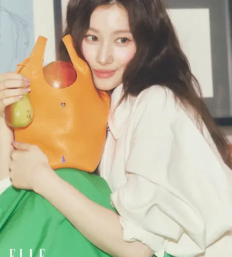 Image 23683341 from Minatozaki Sana (TWICE)
