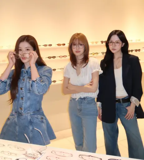 Image 23683377 from Minatozaki Sana (TWICE)