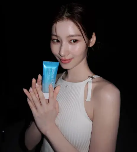 Image 23683203 from Minatozaki Sana (TWICE)