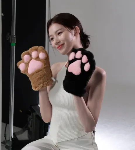 Image 23683200 from Minatozaki Sana (TWICE)