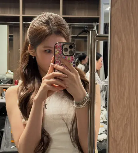 Image 23683209 from Minatozaki Sana (TWICE)