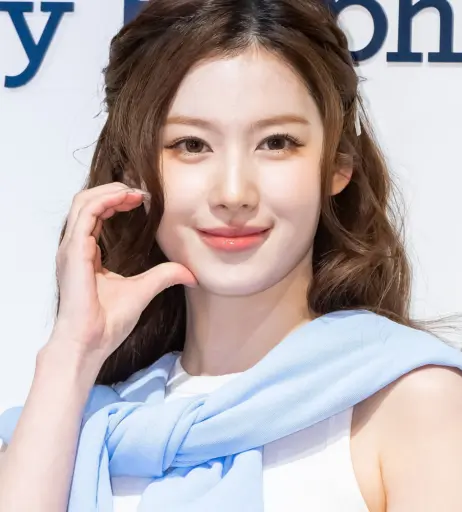 Image 23683250 from Minatozaki Sana (TWICE)