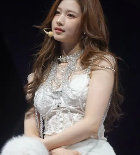 Image 23683240 from Minatozaki Sana (TWICE)