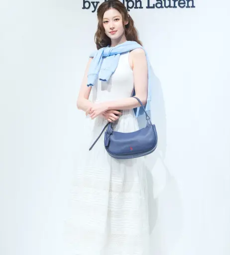 Image 23683245 from Minatozaki Sana (TWICE)