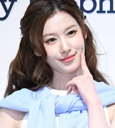 Image 23683277 from Minatozaki Sana (TWICE)
