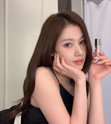 Image 23682991 from Minatozaki Sana (TWICE)