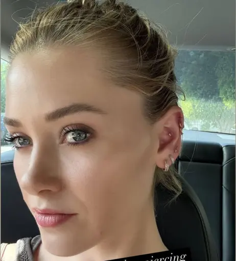 Image 23555573 from Virginia Gardner