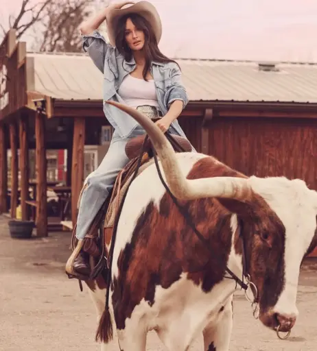 Image 23554968 from Kacey Musgraves