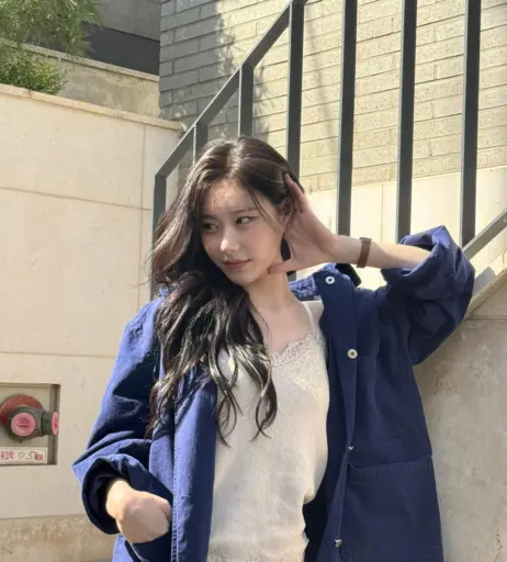 Image 23554557 from Chaeryeong - ITZY (채령)