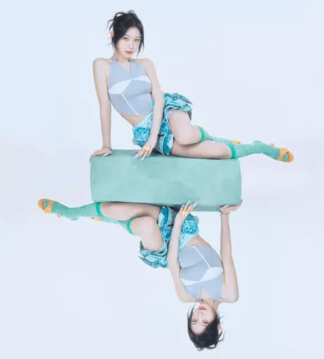 Image 23554575 from Chaeryeong - ITZY (채령)