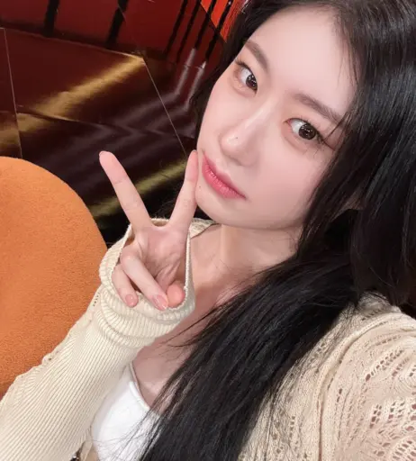 Image 23554407 from Chaeryeong - ITZY (채령)