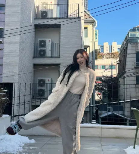 Image 23554404 from Chaeryeong - ITZY (채령)