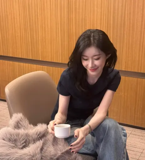 Image 23554431 from Chaeryeong - ITZY (채령)