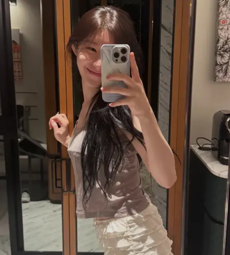 Image 23554321 from Chaeryeong - ITZY (채령)