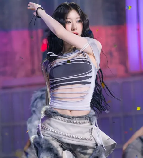 Image 23554378 from Chaeryeong - ITZY (채령)