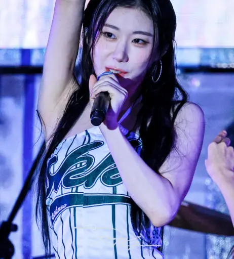 Image 23554290 from Chaeryeong - ITZY (채령)