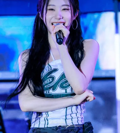 Image 23554282 from Chaeryeong - ITZY (채령)