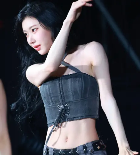 Image 23554267 from Chaeryeong - ITZY (채령)