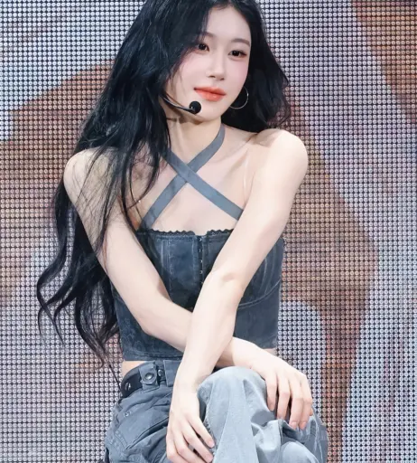 Image 23554270 from Chaeryeong - ITZY (채령)