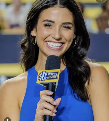 Image 23550419 from Sports tv hosts/reporters