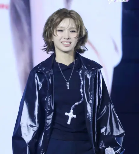 Image 23553773 from Soyeon / (G)I-IDLE / Kpop