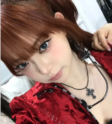 Image 23553182 from Hong Eunchae 홍은채 | LESSERAFIM