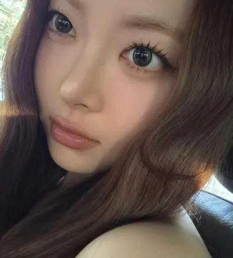 Image 23553037 from Hong Eunchae 홍은채 | LESSERAFIM