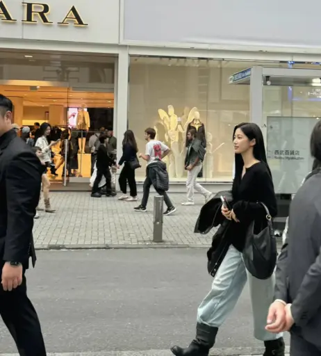 Image 23552610 from Kazuha Nakamura 中村 一葉 | LESSERAFIM