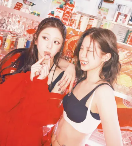 Image 23552184 from Kazuha Nakamura 中村 一葉 | LESSERAFIM