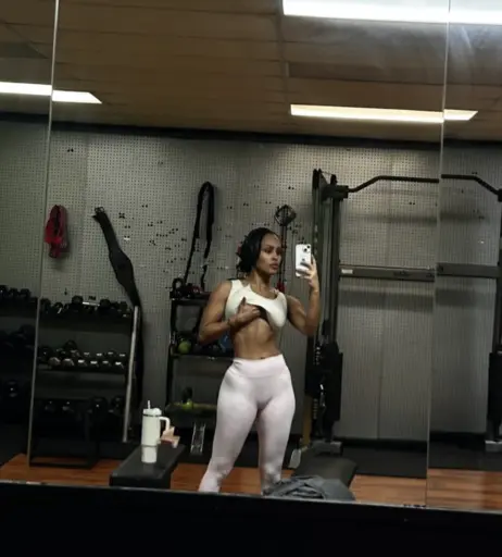 Image 23577534 from Aaliyeezy