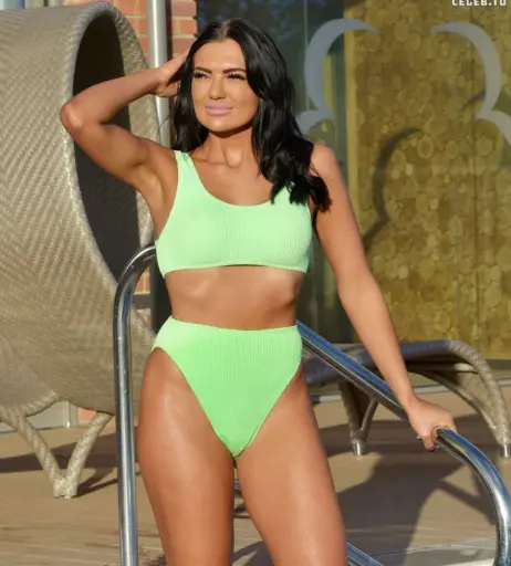 Image 2351328 from Abbie Holborn