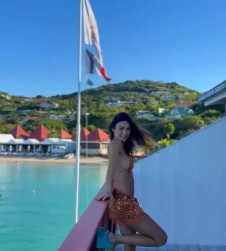 Image 23500882 from Thaila Ayala