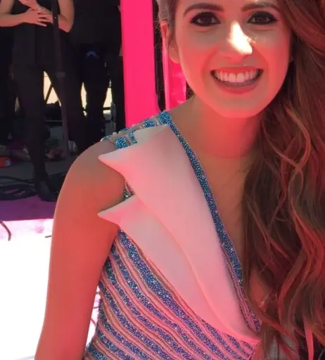 Image 23596190 from Laura Marano