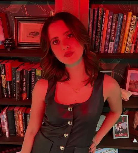 Image 23596213 from Laura Marano
