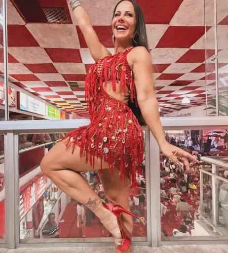 Image 23593386 from Viviane Araujo