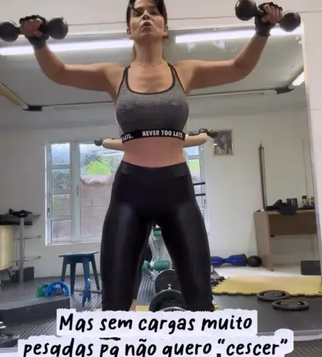 Image 23592522 from Samara Felippo