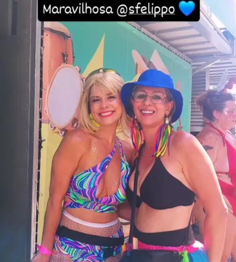 Image 23592572 from Samara Felippo