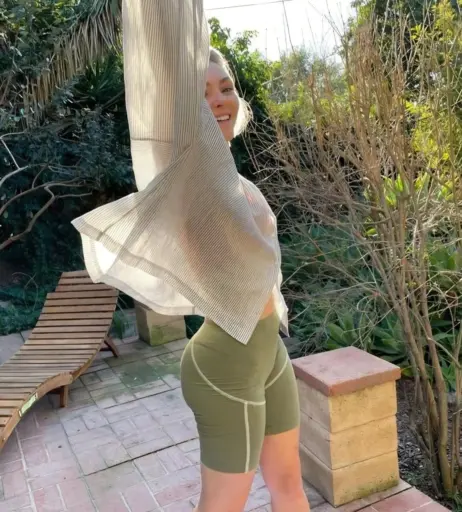 Image 23463450 from AnnaSophia Robb