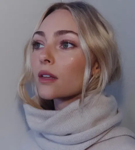 Image 23463456 from AnnaSophia Robb