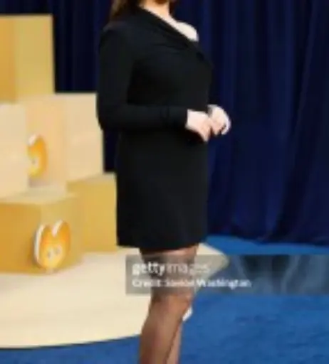 Image 23463733 from Cristin Milioti