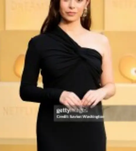 Image 23463731 from Cristin Milioti