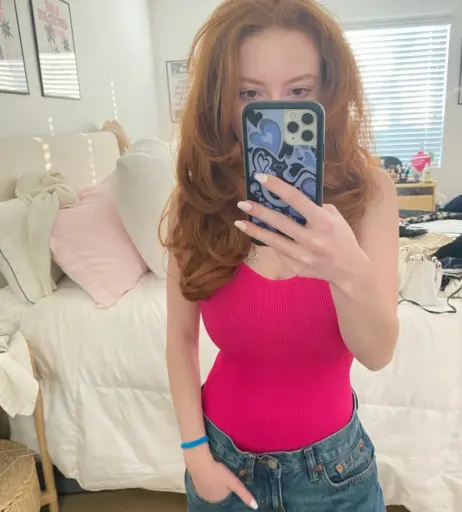 Image 23474590 from Francesca Capaldi (18)