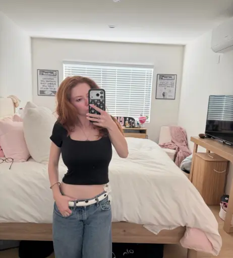 Image 23474596 from Francesca Capaldi (18)