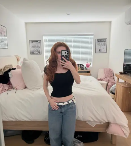 Image 23474589 from Francesca Capaldi (18)