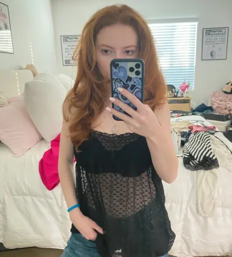 Image 23474588 from Francesca Capaldi (18)