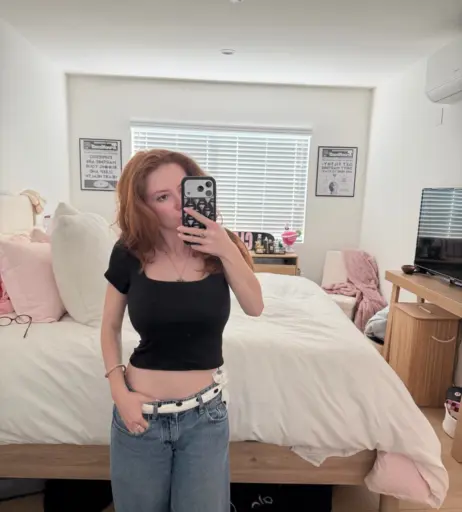 Image 23474553 from Francesca Capaldi (18)