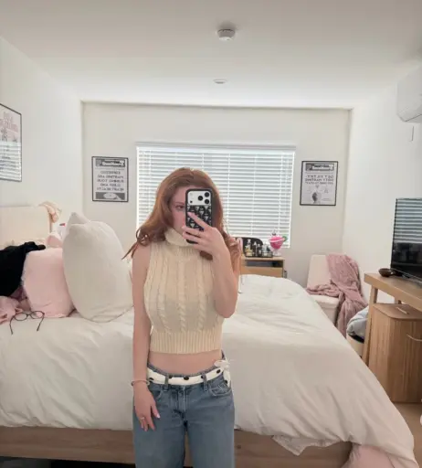 Image 23474572 from Francesca Capaldi (18)