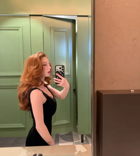Image 23474484 from Francesca Capaldi (18)