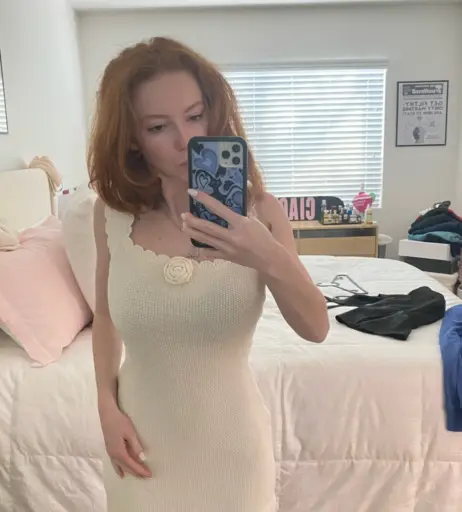 Image 23474413 from Francesca Capaldi (18)