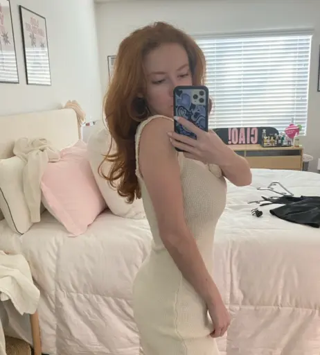 Image 23474403 from Francesca Capaldi (18)